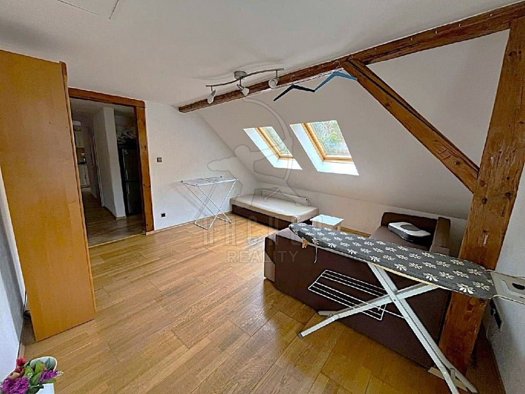 Byt 4+1 · 95 m² · Pod Parkem, Dalovice - 4
