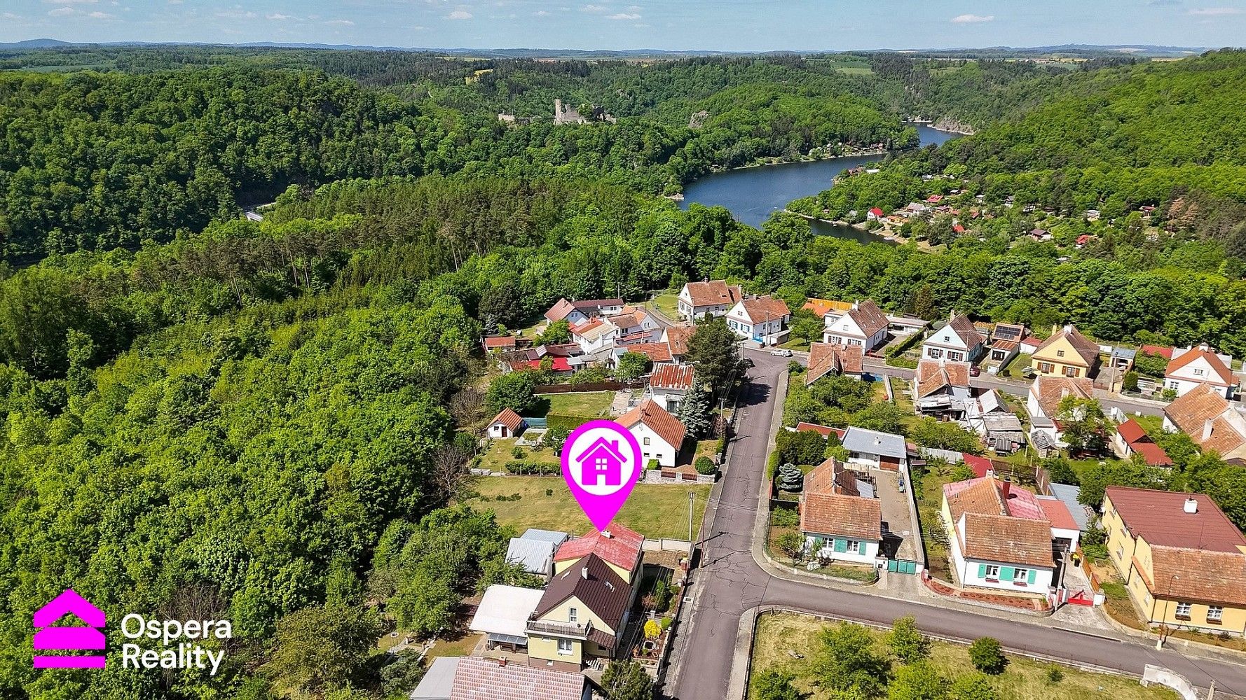 Rodinné domy, Bítov, okres Znojmo, 140 m² - 2