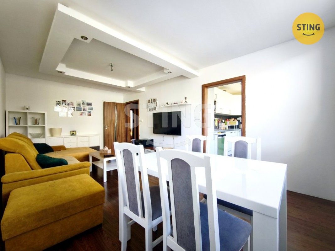 4+1, Bezděkov, Velké Meziříčí, 89 m²