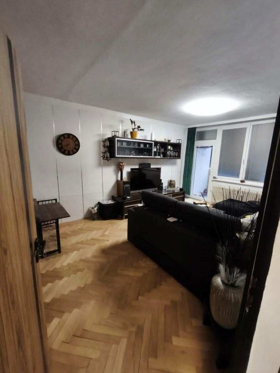 Byt 3+kk, 66 m²