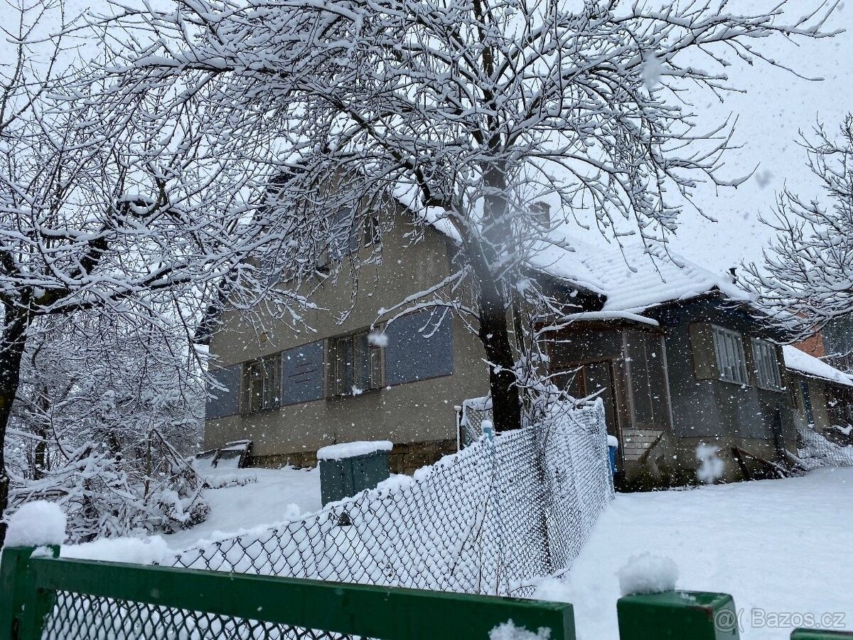 Prodej rodinný dům - Francova Lhota, 756 14