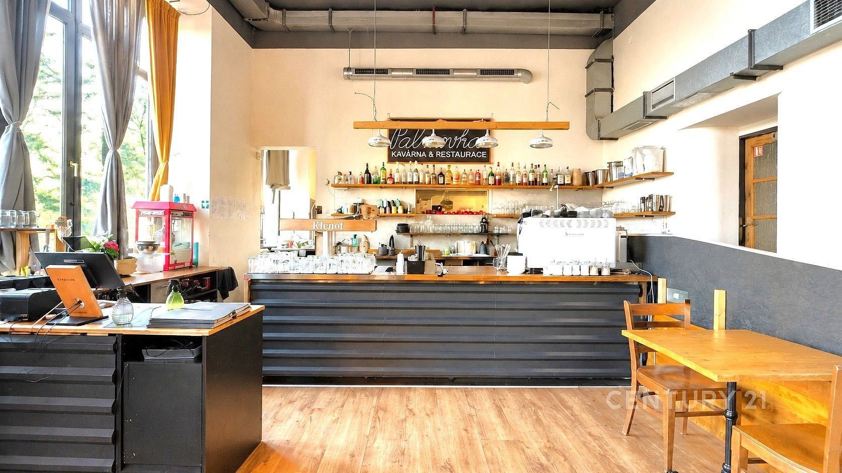 Obchodní prostory, Sokolovská, Praha 8 - Libeň, 210 m² - 1