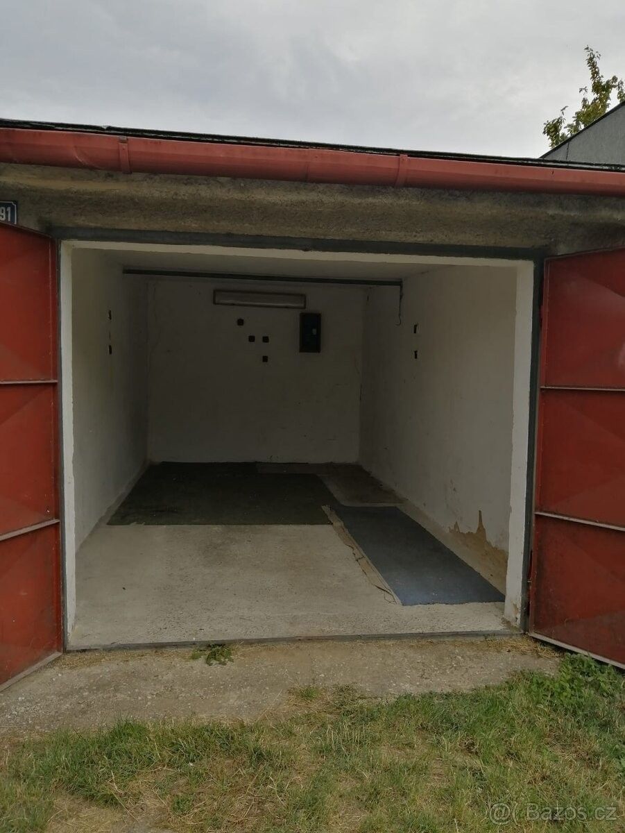 Garáže, Nový Jičín, 741 01 - 2