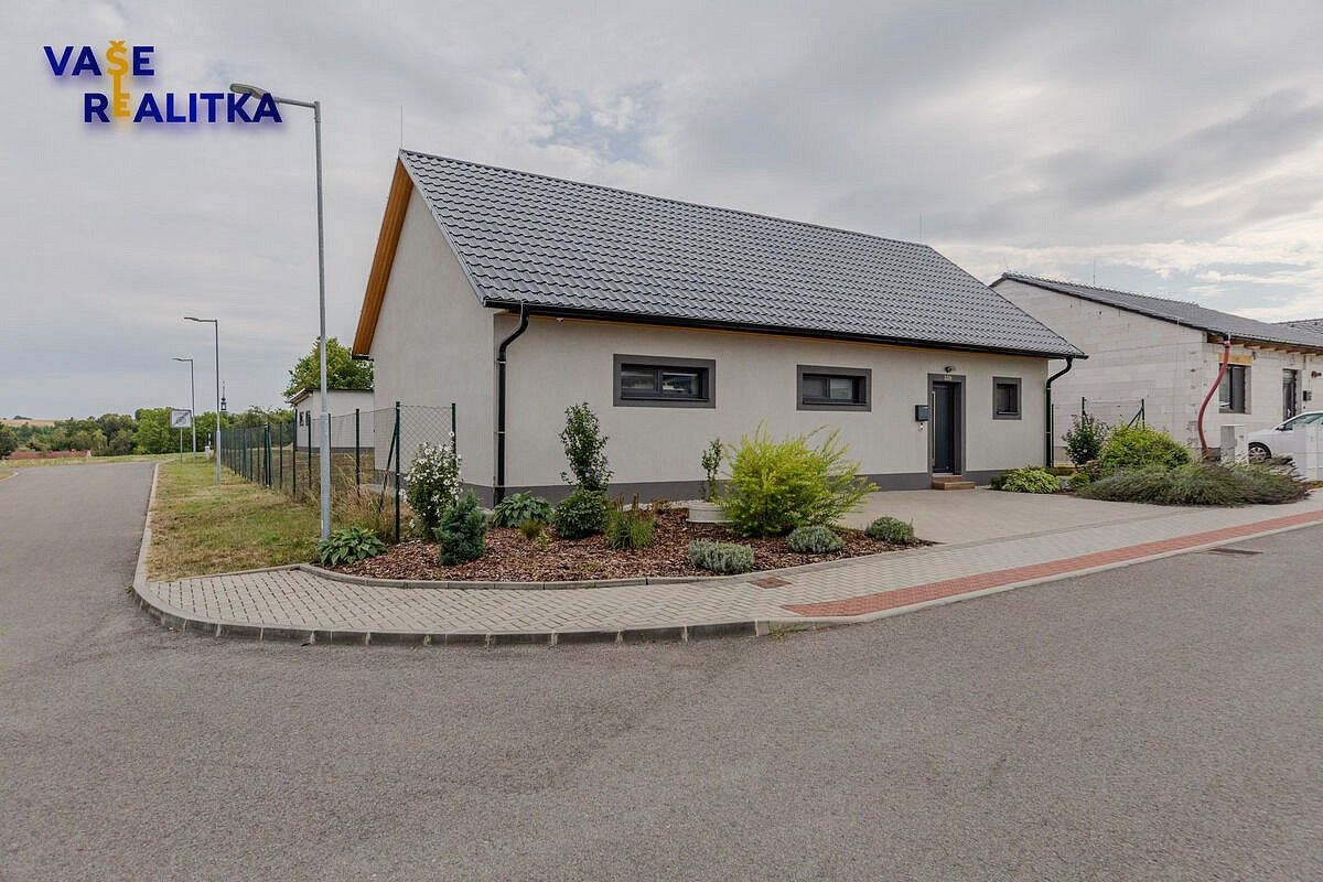 Rodinné domy, Pivín, okres Prostějov, 153 m² - 2