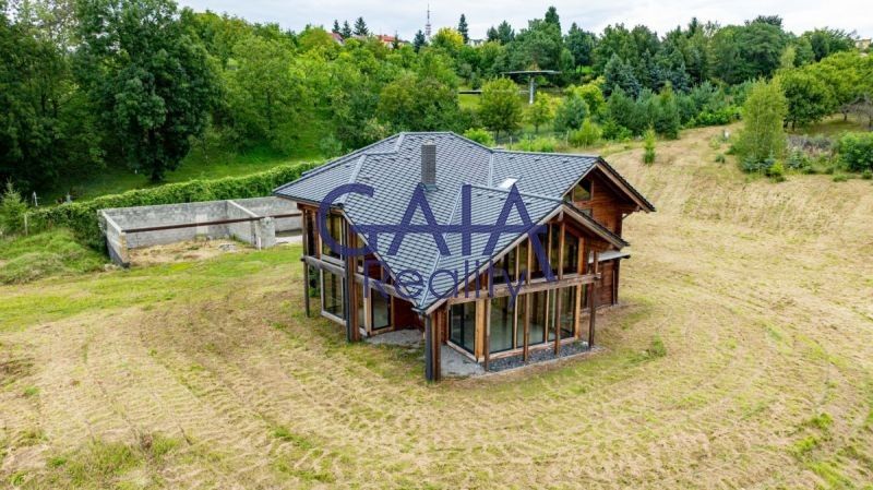 Rodinné domy, Strážovice, 250 m² - 1