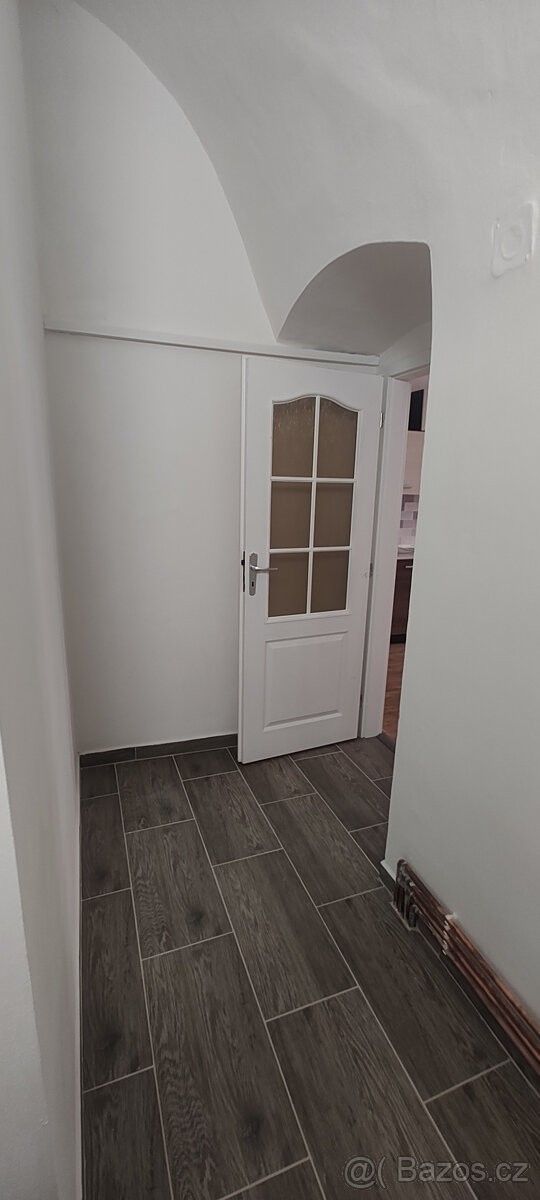 Obchodní prostory · Jaroměř, 551 02 - 4