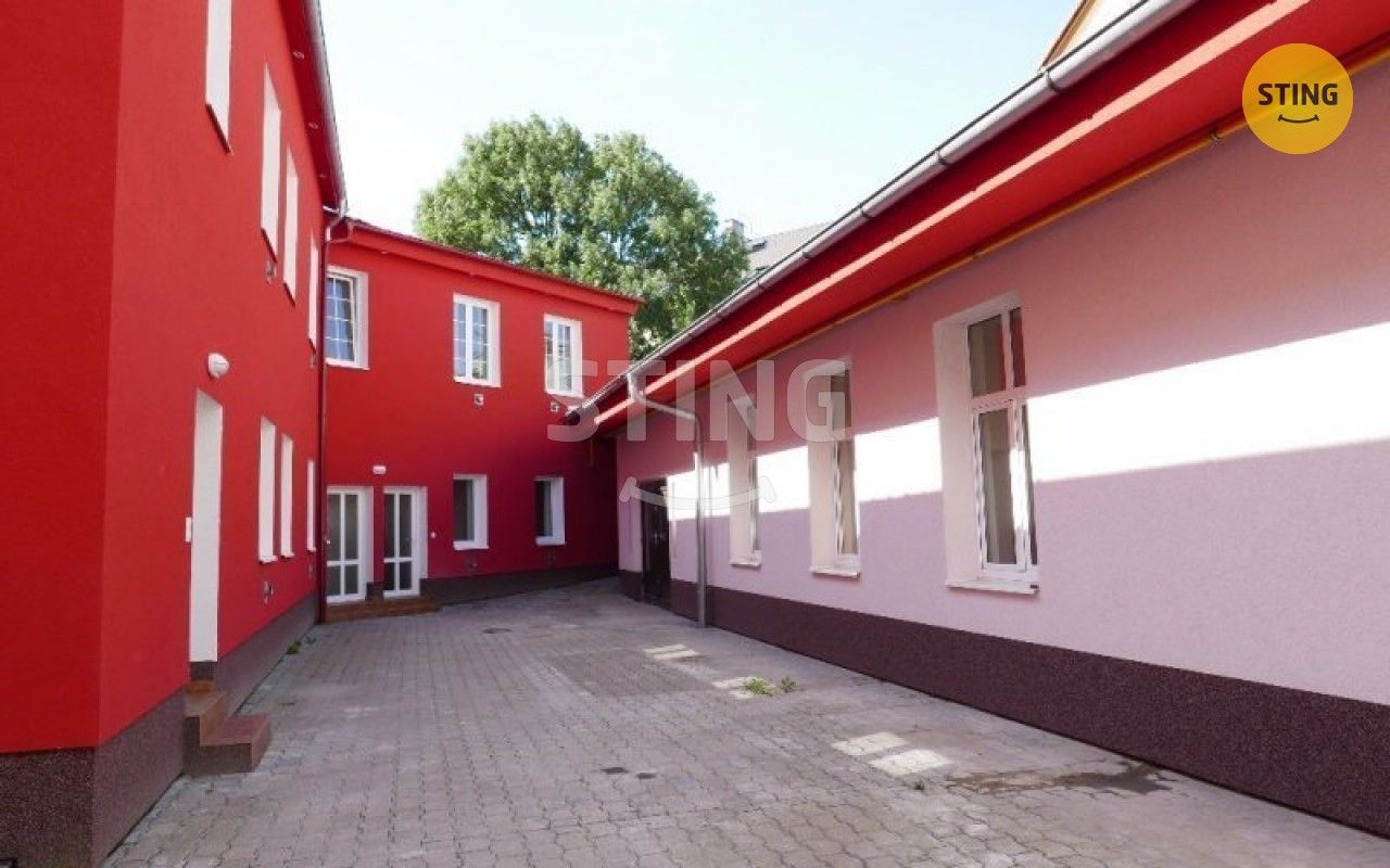 Sklady, Nádražní, Ostrava, 115 m²