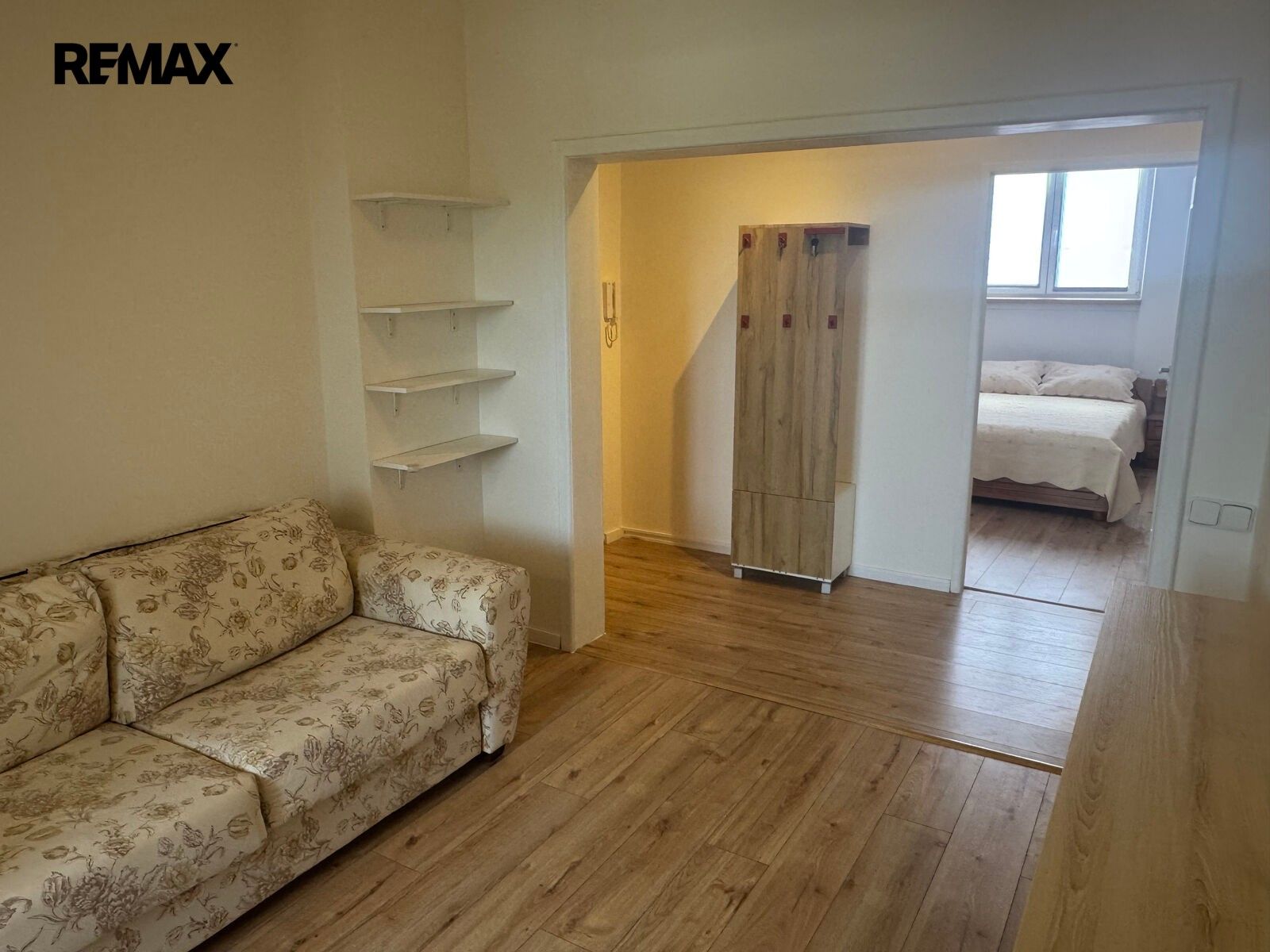 Pronájem byt 2+1 - Jateční 1398, Karlovy Vary, 55 m² - 2
