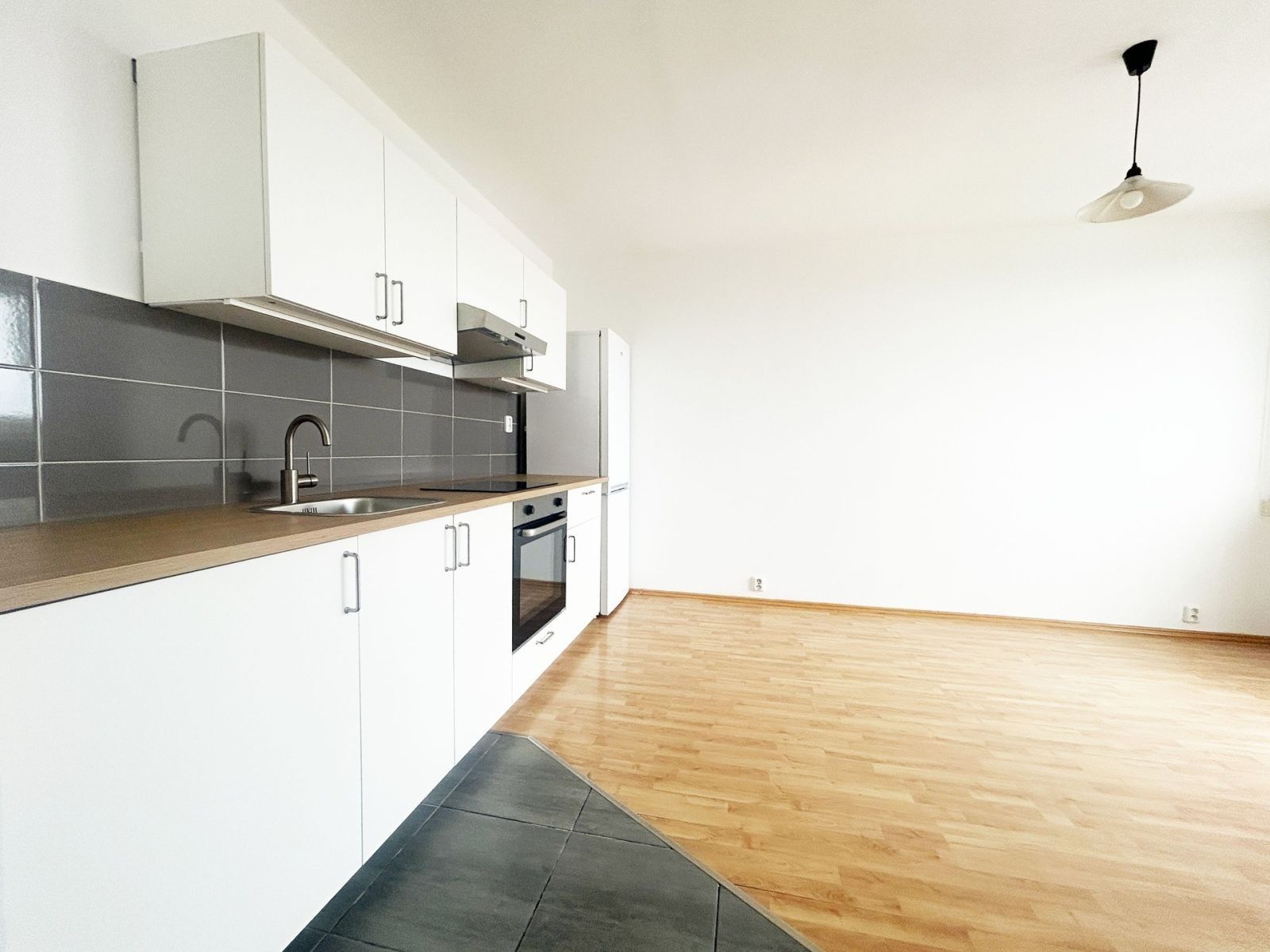 2+kk, Jabloňová, Praha - Záběhlice, 33 m² - 2