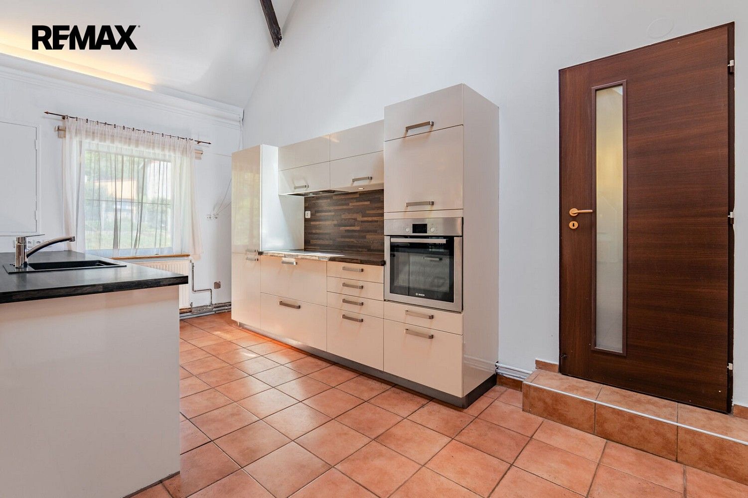 Prodej rodinný dům - Hlavní, Radostice, okres Brno-venkov, 176 m² - 5