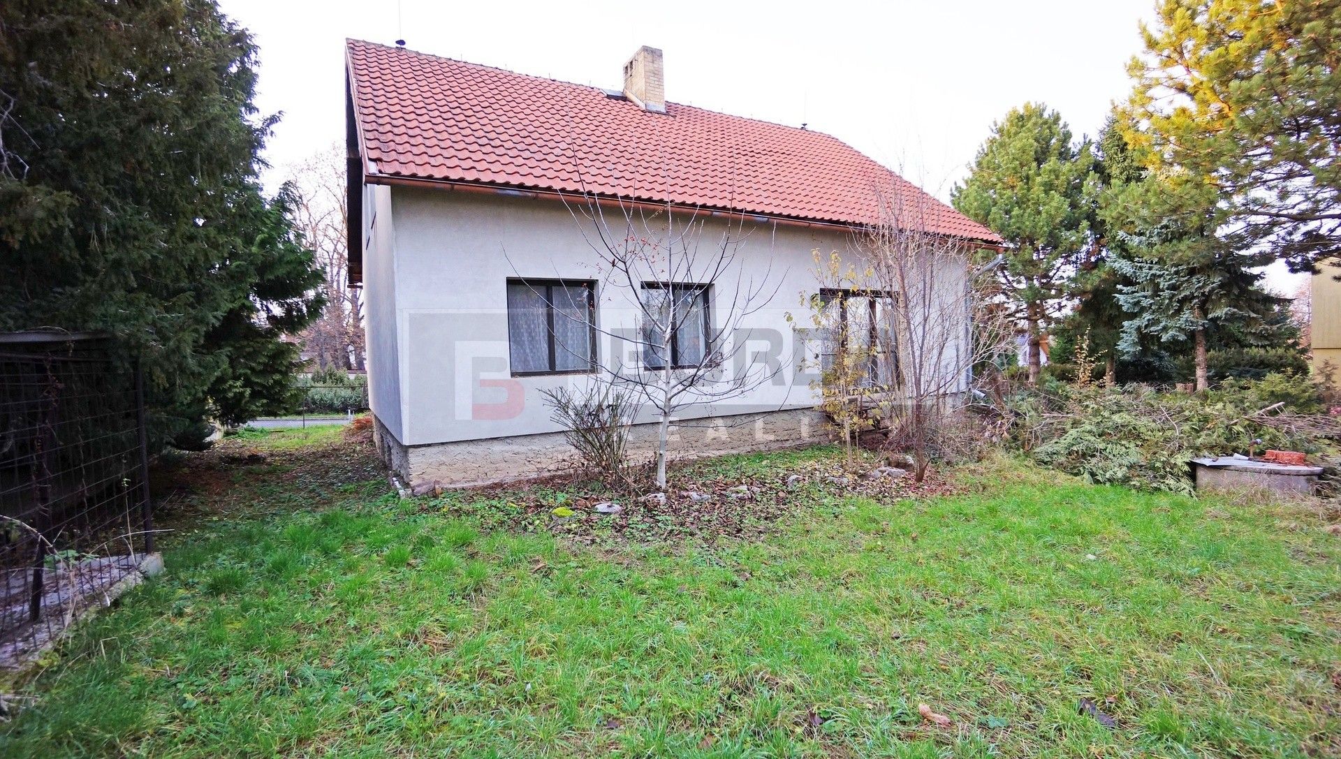 Rodinné domy, Kasalova, Zeleneč, 285 m²