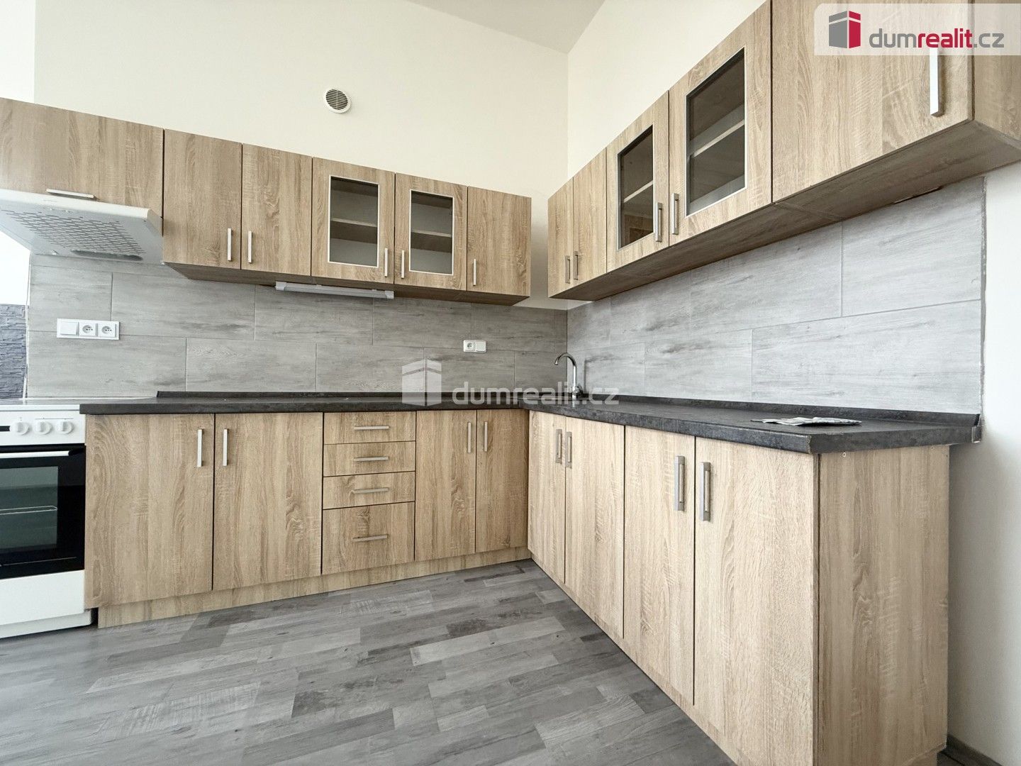 2+kk, Modlany, 83 m²