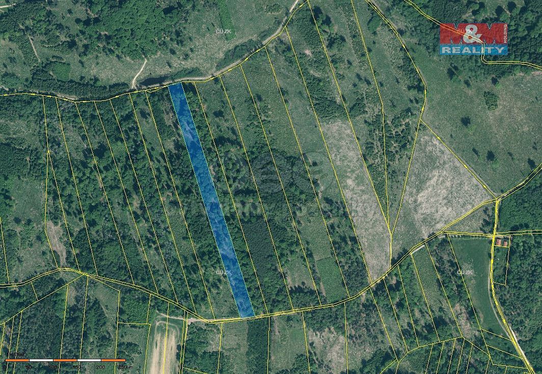 Les, 15 662 m²