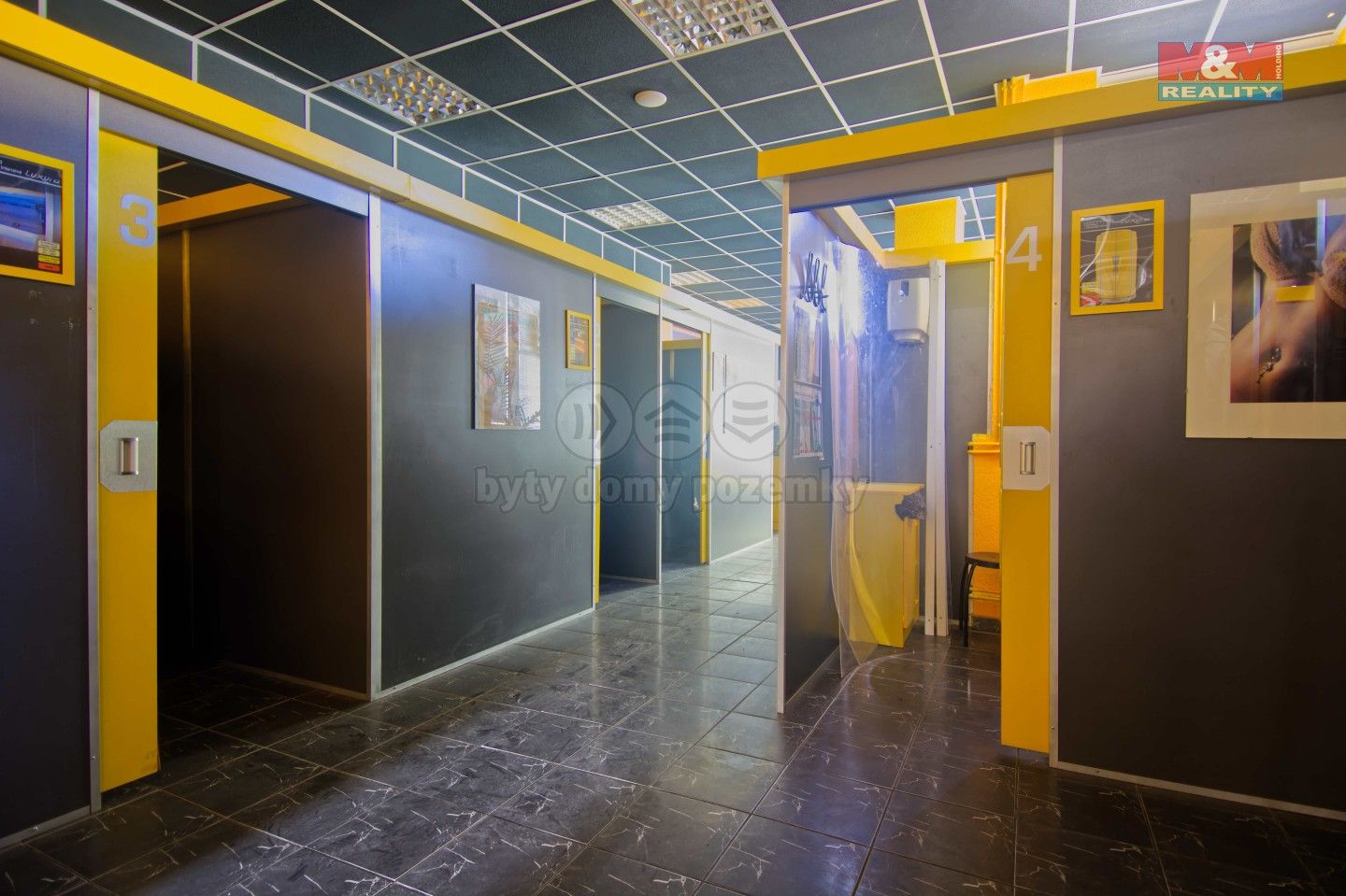 Pronájem obchodní prostory - Masarykova třída, Orlová, 222 m²