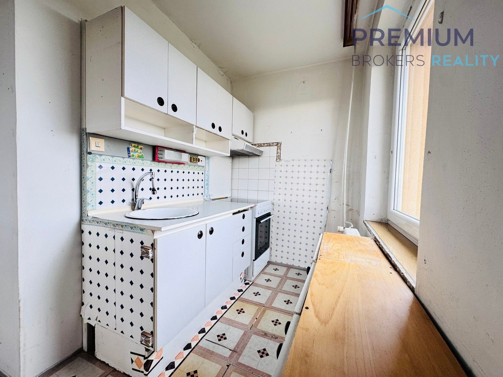 Prodej byt 2+kk - Karla Marxe, Most, 40 m² - 5