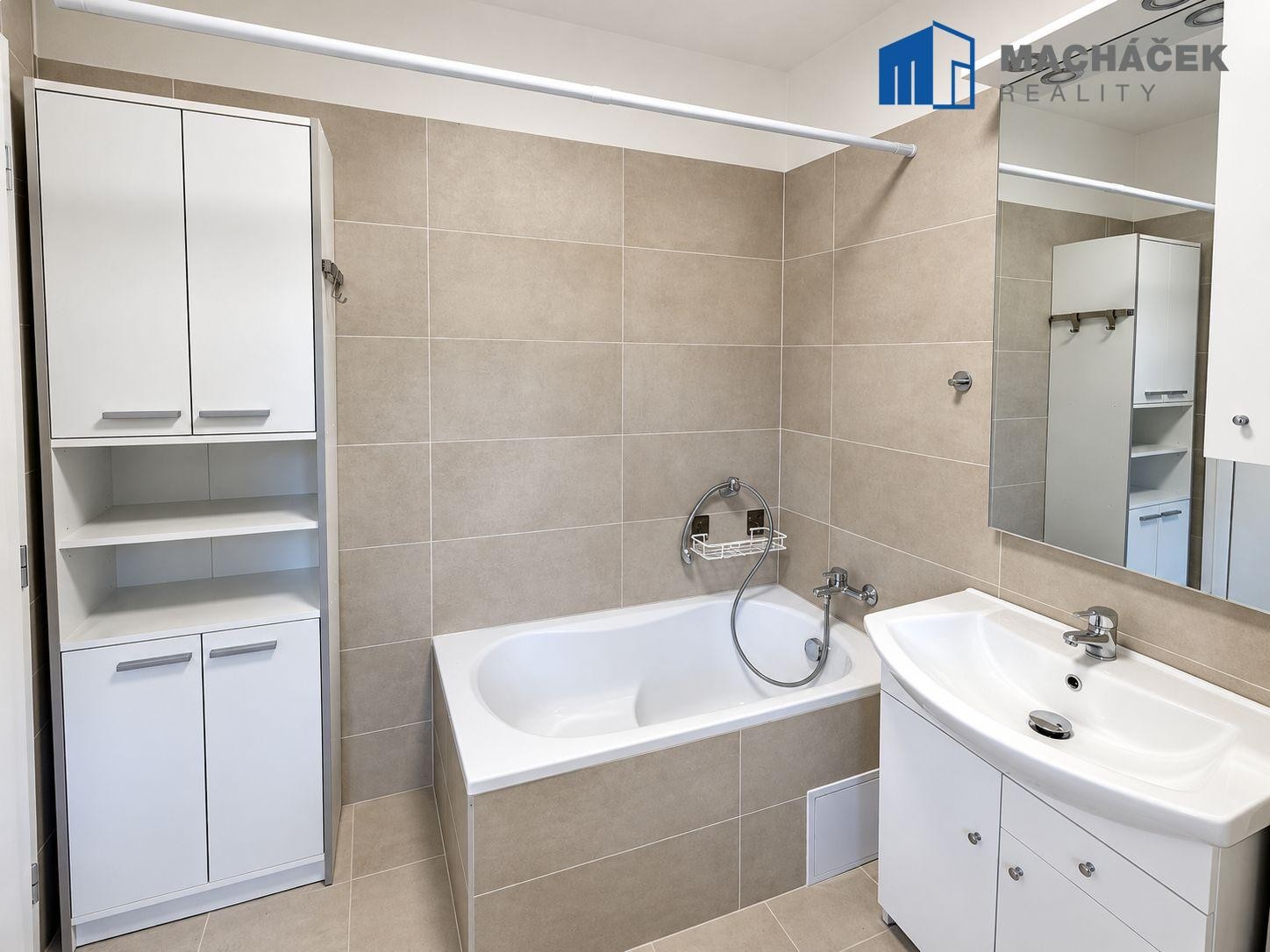 Pronájem byt 2+kk - Osecká, Duchcov, 45 m² - 5