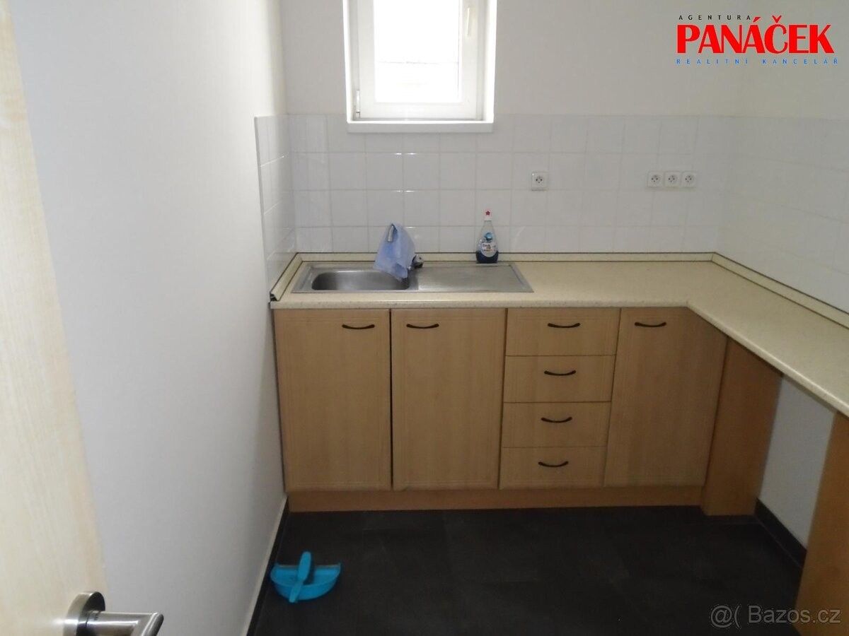 Pronájem obchodní prostory - Zlín, 763 02 - 5