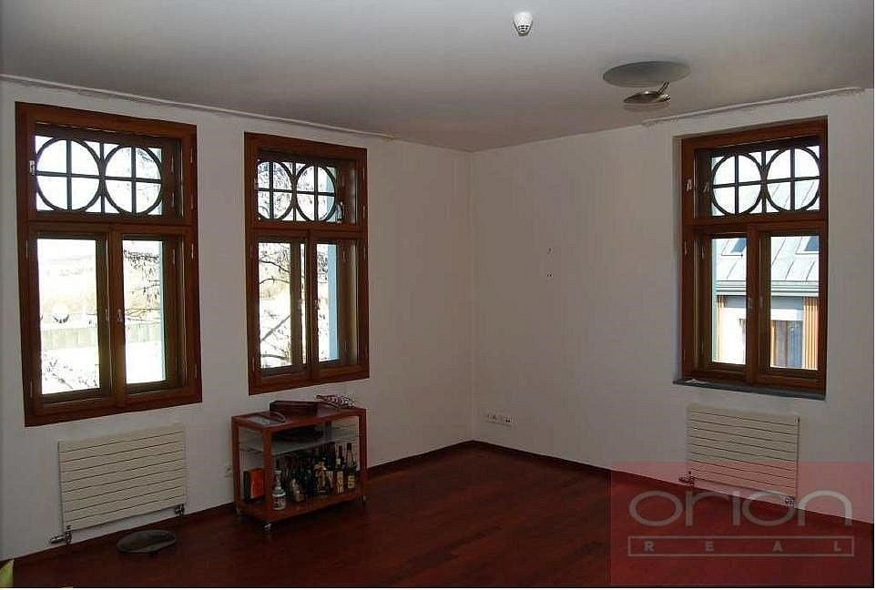 4+1, Pod kaštany, Praha 6 - Bubeneč, 211 m²