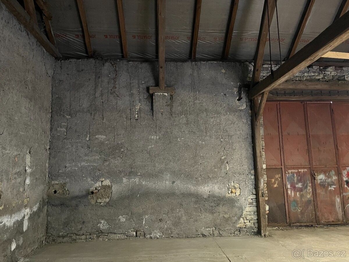 Pronájem garáž - Kladno, 272 01