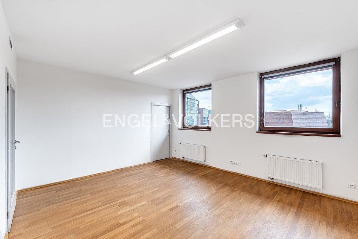 Kancelář · 147 m² · Praha - Smíchov, okres Praha 5, Hlavní město Praha - 4