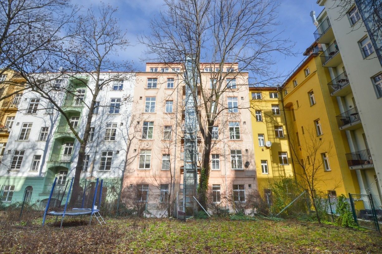 Pronájem byt 2+kk - Slezská, Praha, 74 m²