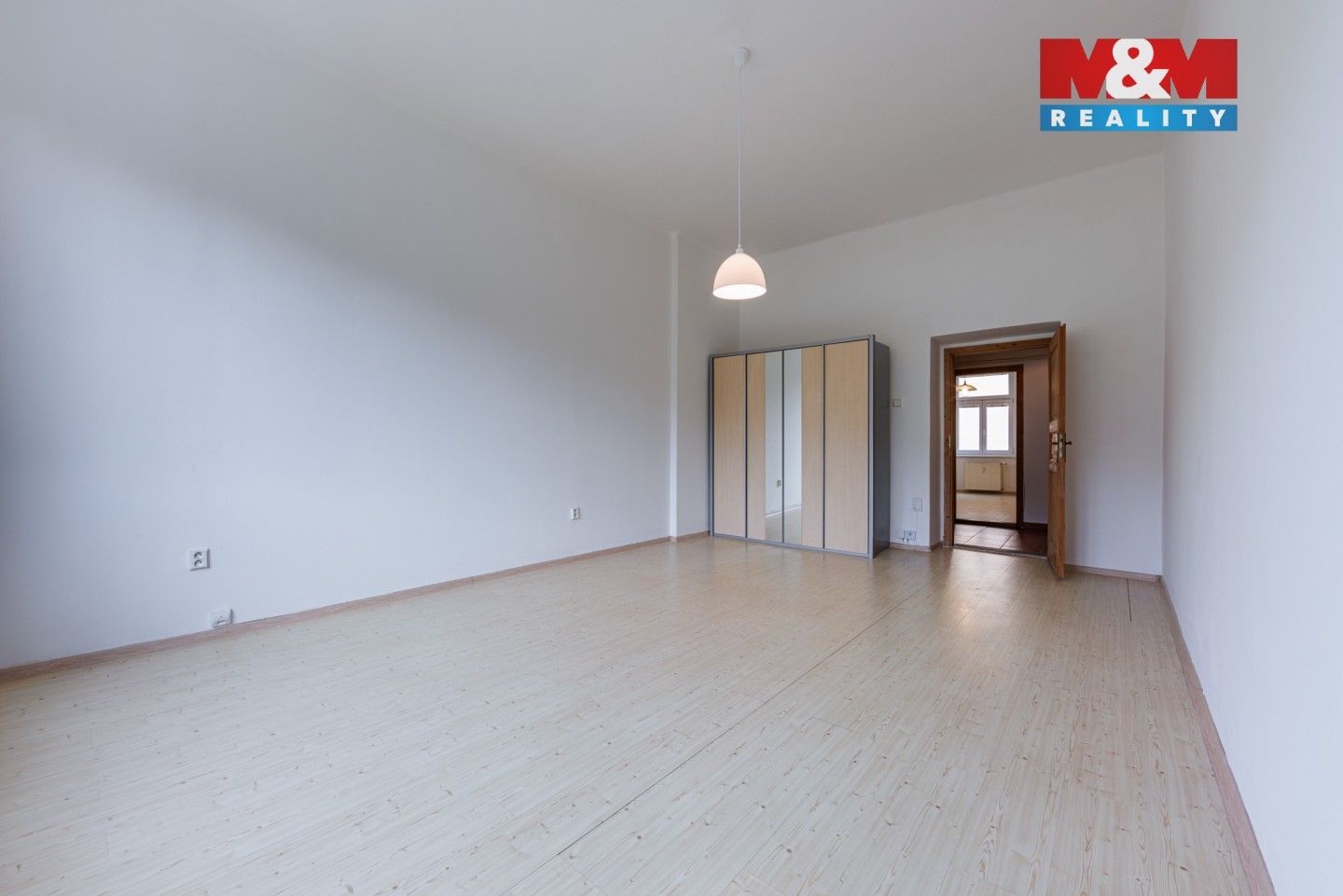 Pronájem byt 1+1 - nábřeží Jana Palacha, Karlovy Vary, 51 m²