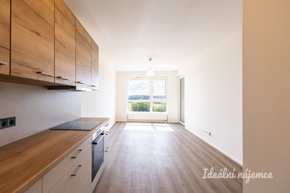 2+kk, Arnošta Valenty, Praha, 49 m² - 2