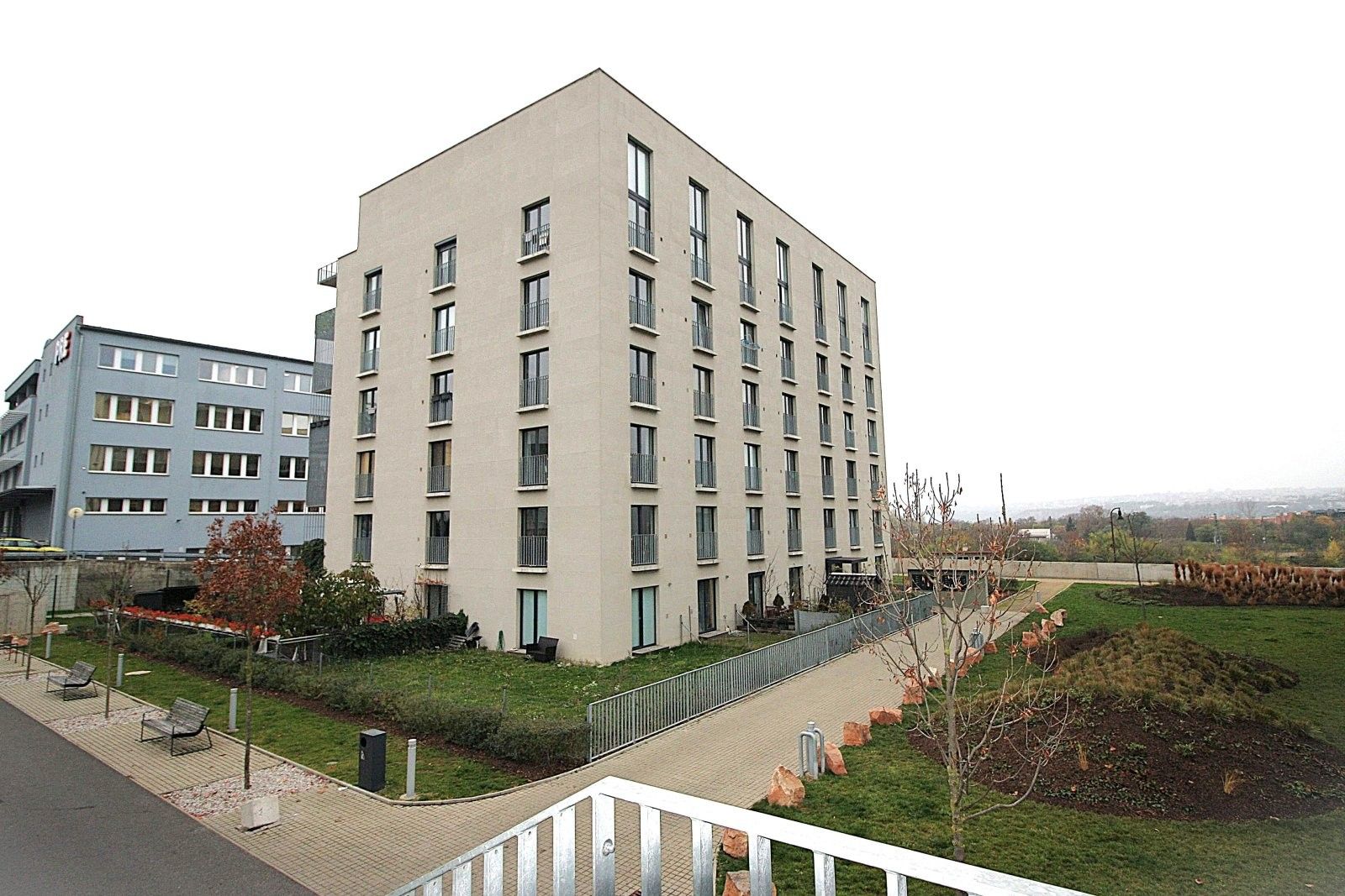 2+kk, Novovysočanská, Praha, 55 m²