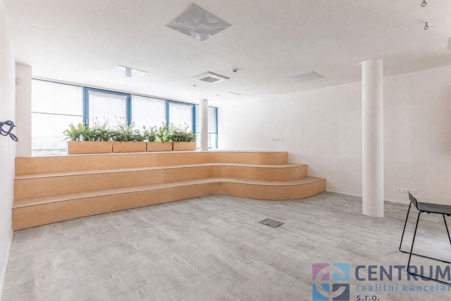 Kancelář · 584 m² · Praha - Holešovice, okres Praha 7, Hlavní město Praha - 3