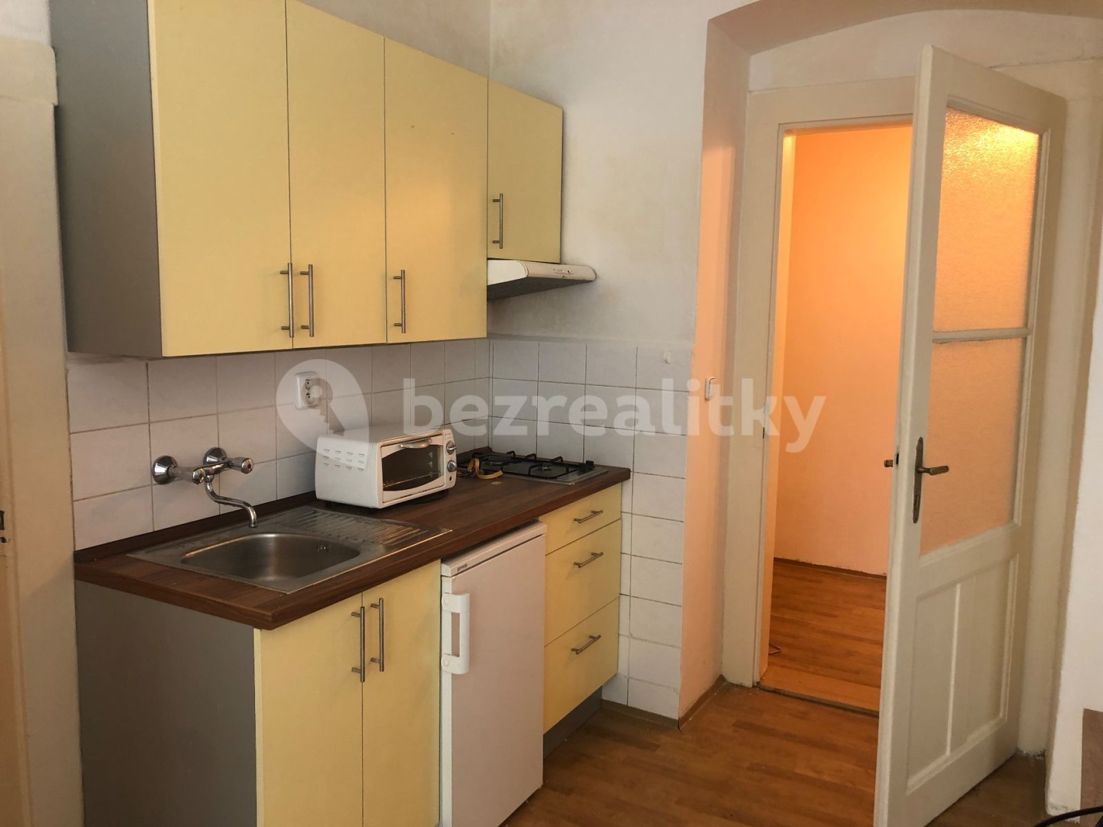 2+kk, V.P.Čkalova , Praha - Bubeneč, 45 m² - 1