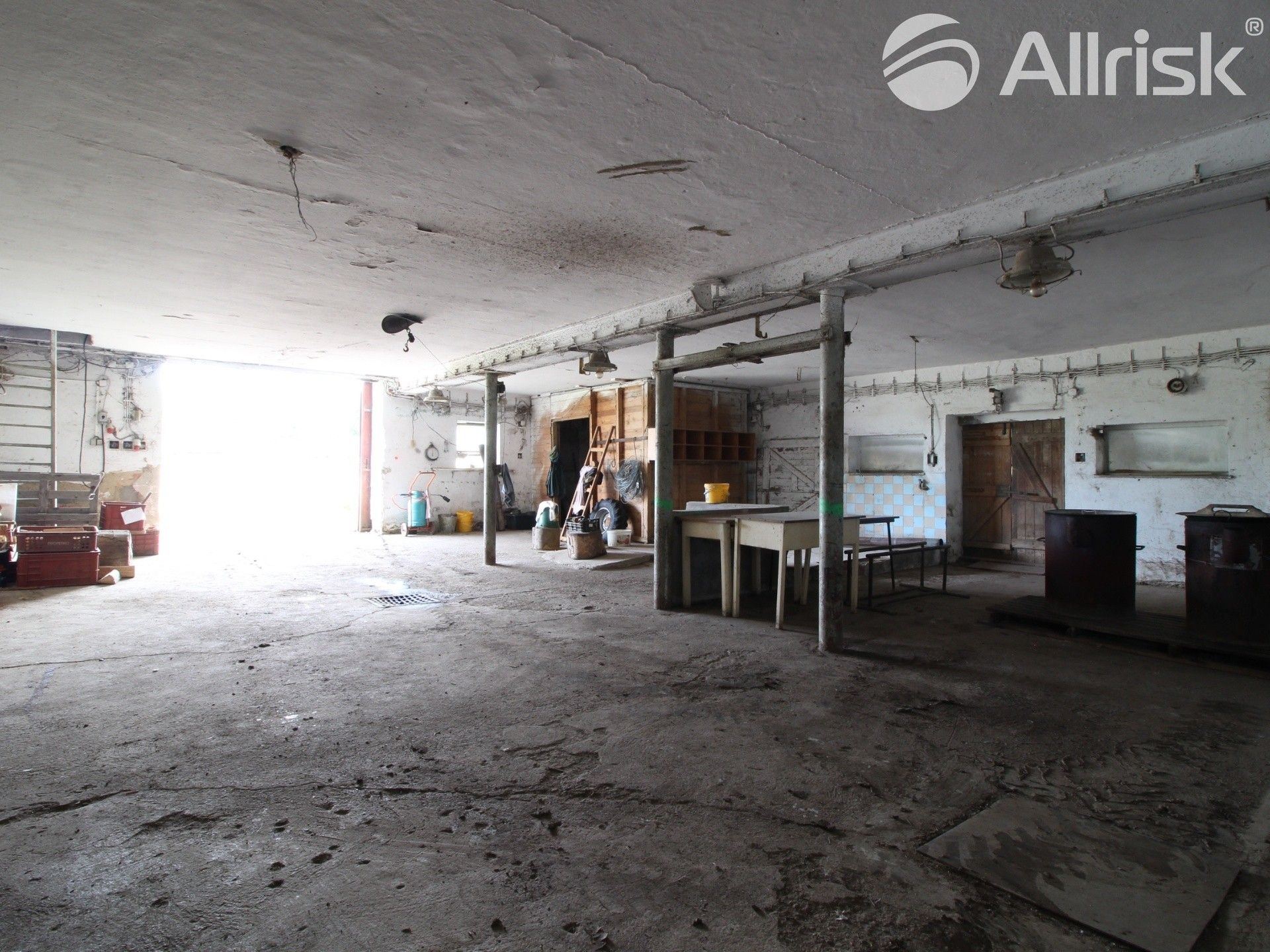 Pronájem výrobní prostory - Brno, 703 m²