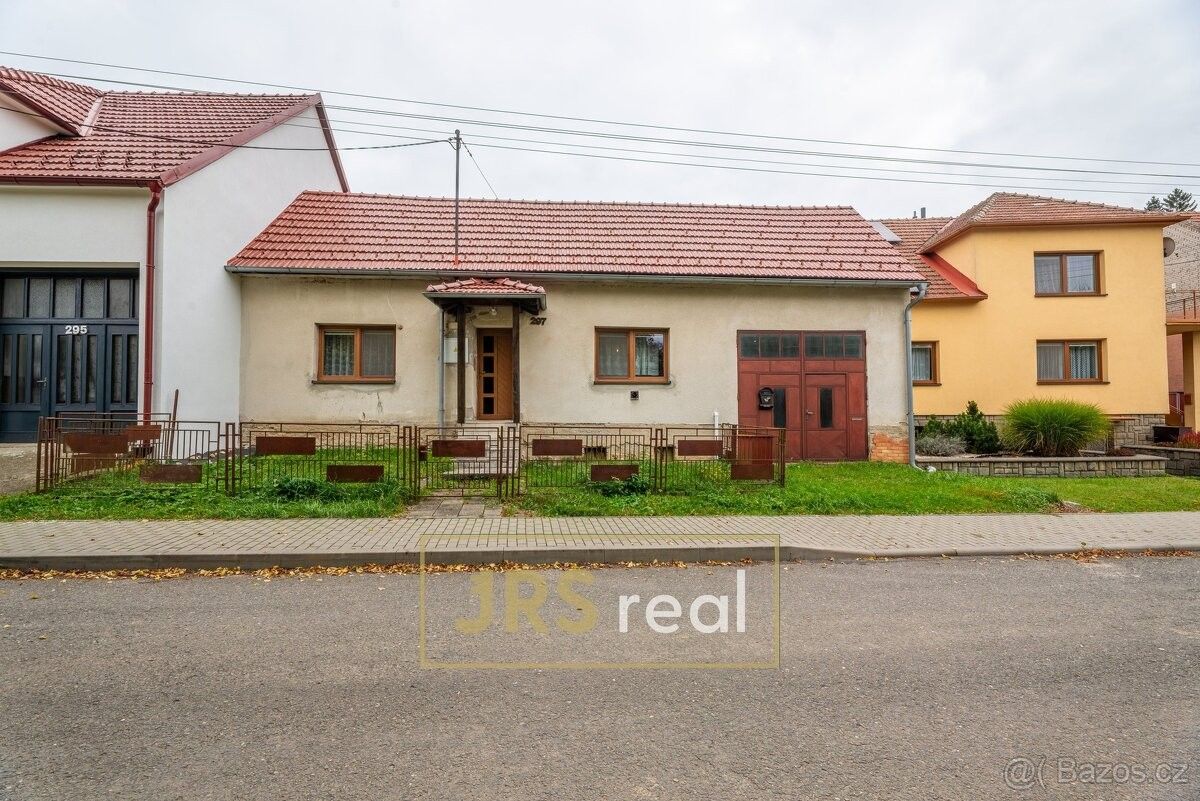 Rodinné domy, Březová, 687 67