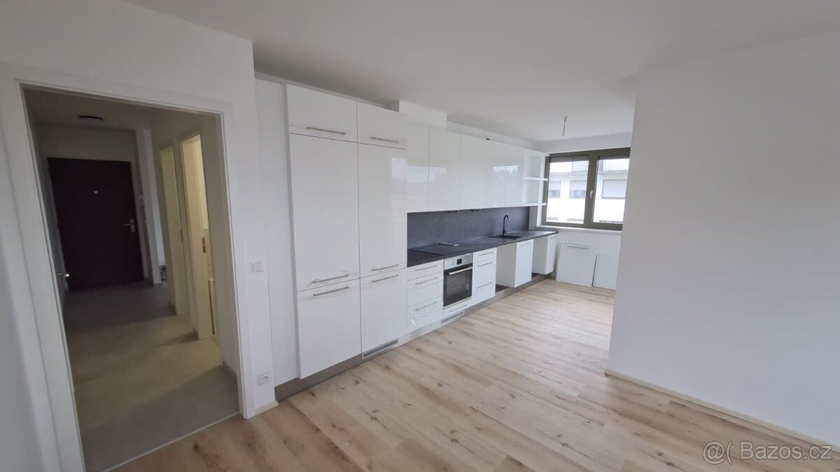 Byty, Letovice, 679 61