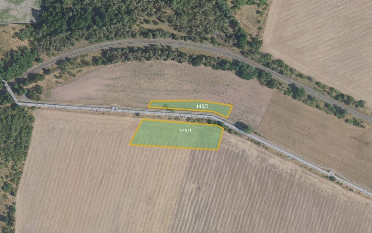 Prodej zemědělský pozemek - Chvatěruby