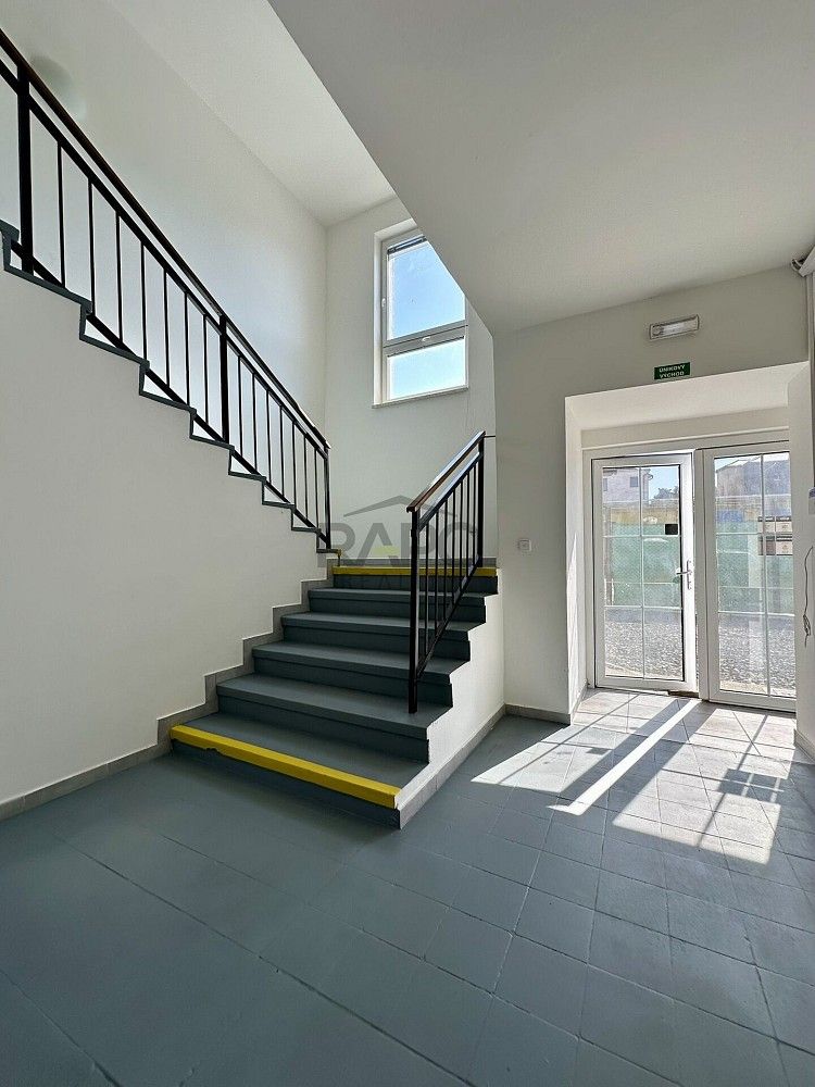 Pronájem obchodní prostory - 2. května, Napajedla, okres Zlín, 11 m² - 5