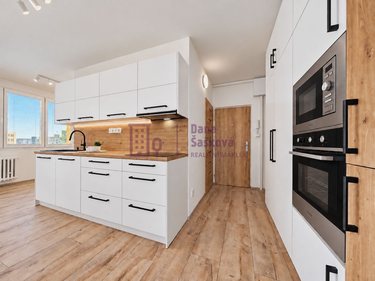 Prodej byt 3+1 - sídliště Vajgar 574, Jindřichův Hradec III, 63 m² - 5