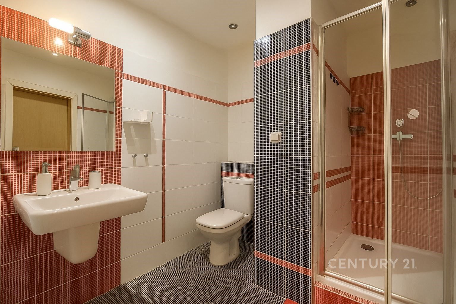 Byt 1+kk · 28 m² · U gymnázia 1234, Praha Nusle - 3
