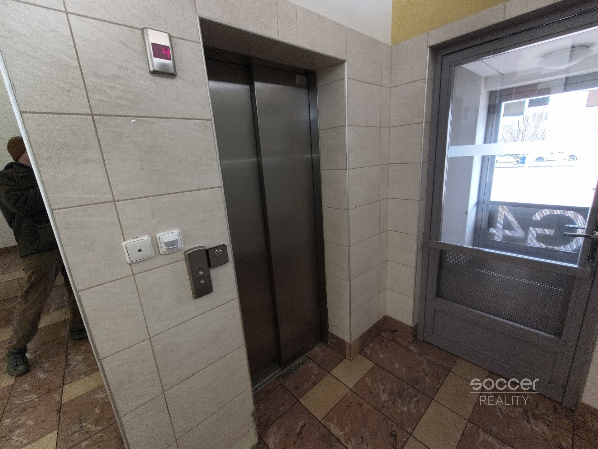 Pronájem ostatní - Poděbradská, Praha, 12 m²