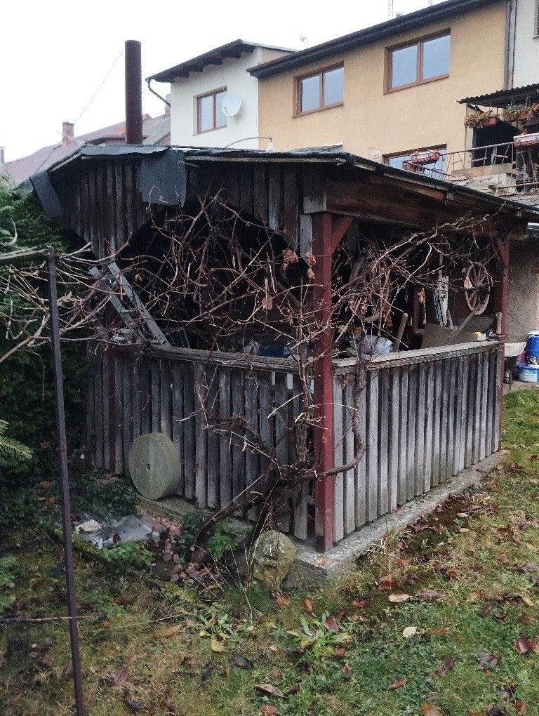 Prodej ostatní - Bašnice, 508 01