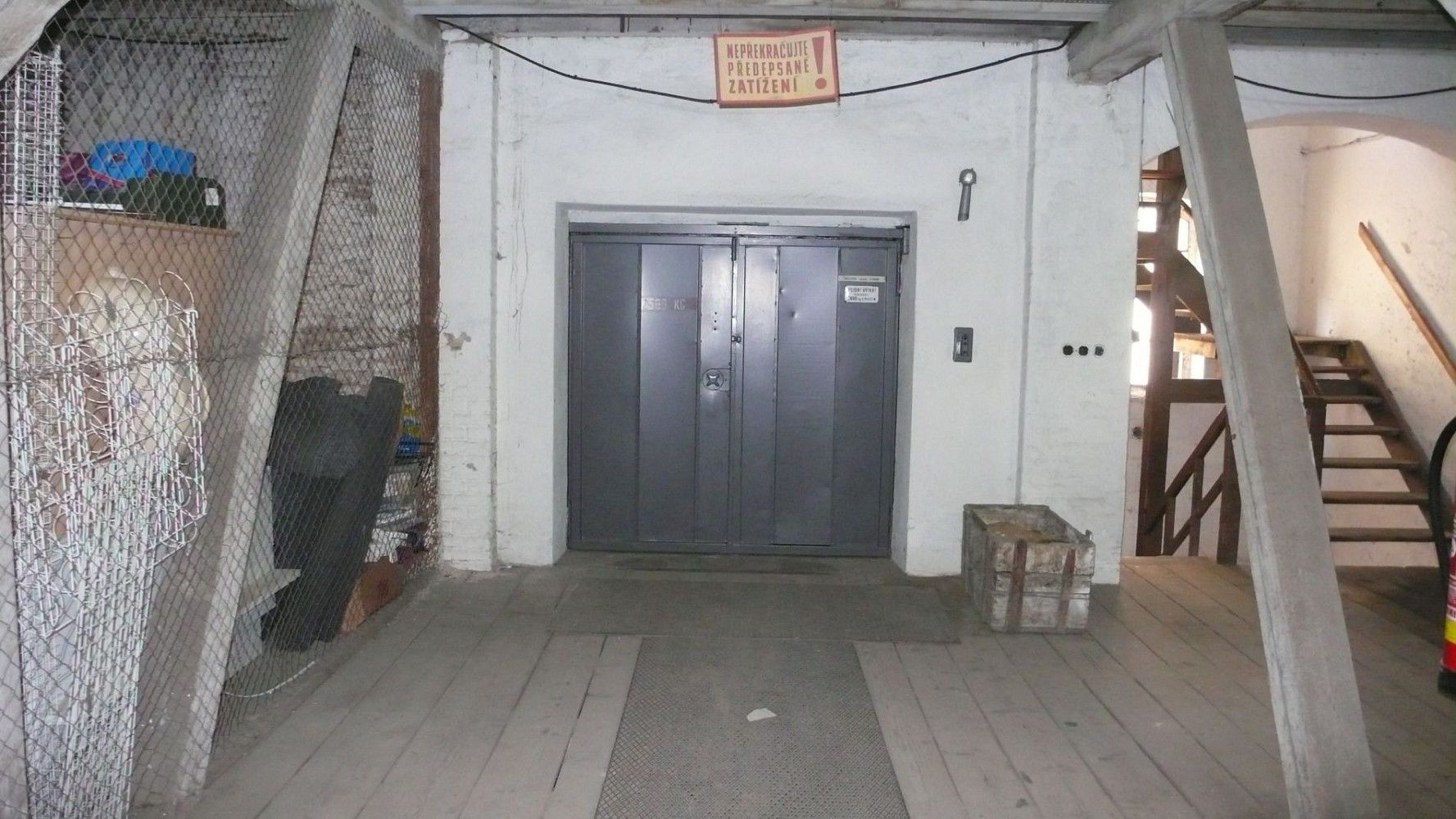 Pronájem sklad - Kamýcká, Praha 6 - Sedlec, 28 m² - 2