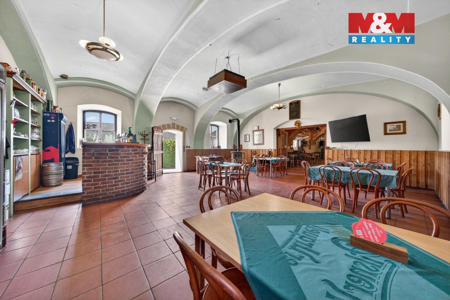 Restaurace, Tyršova, Studená, 879 m² - 2