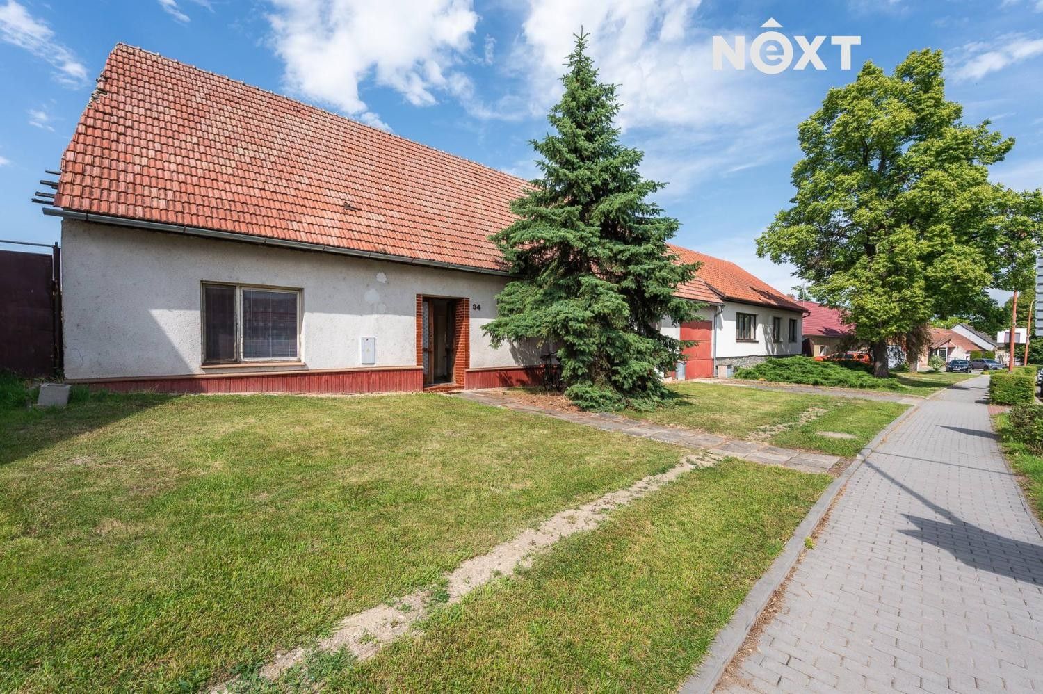 Prodej pozemek pro bydlení - nám. Svobody, Drnholec