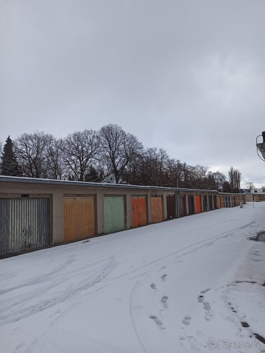 Garáže, Olomouc, 779 00