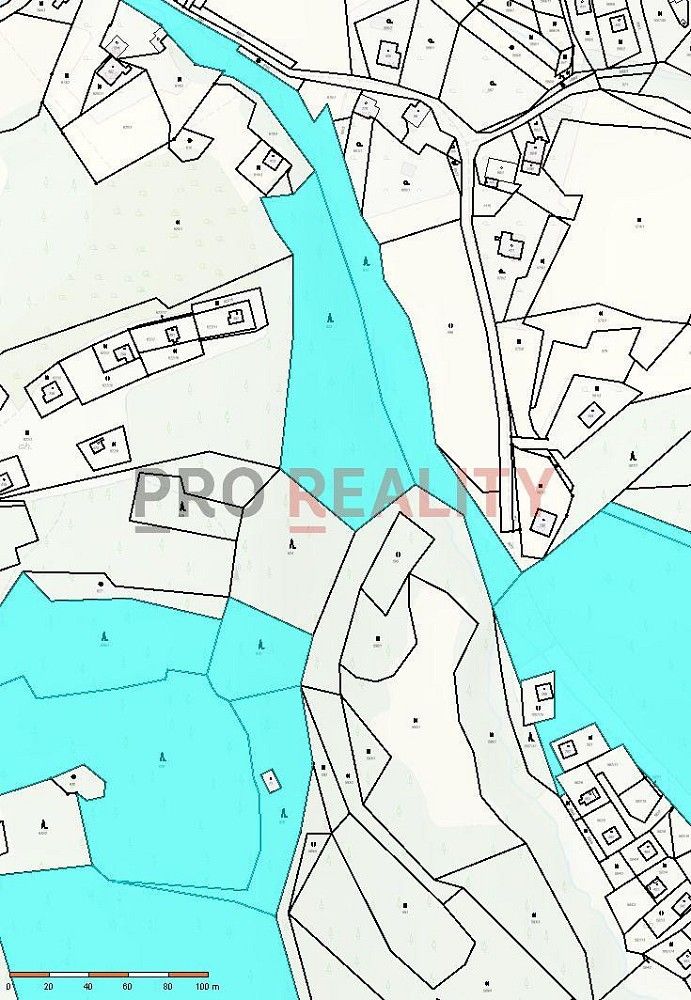 Les, 102 000 m²