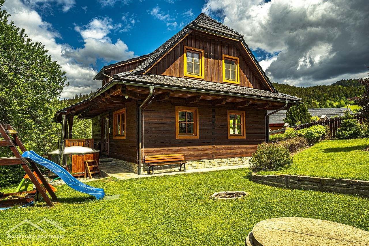 Chaty, Velké Karlovice - Malé Karlovice, Zlínský kraj - 1
