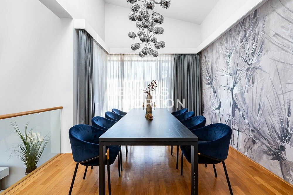 Rodinný dům · 348 m² · Praha - Dejvice, okres Praha 6, Hlavní město Praha - 3