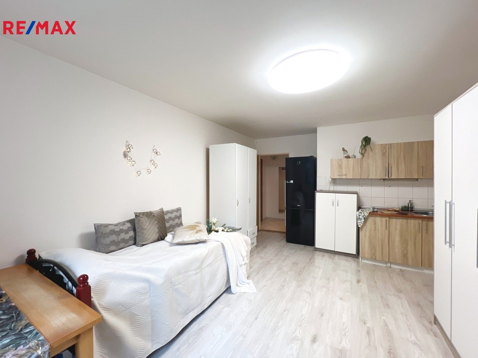 Prodej byt 1+kk - Michelská, Praha, 28 m²