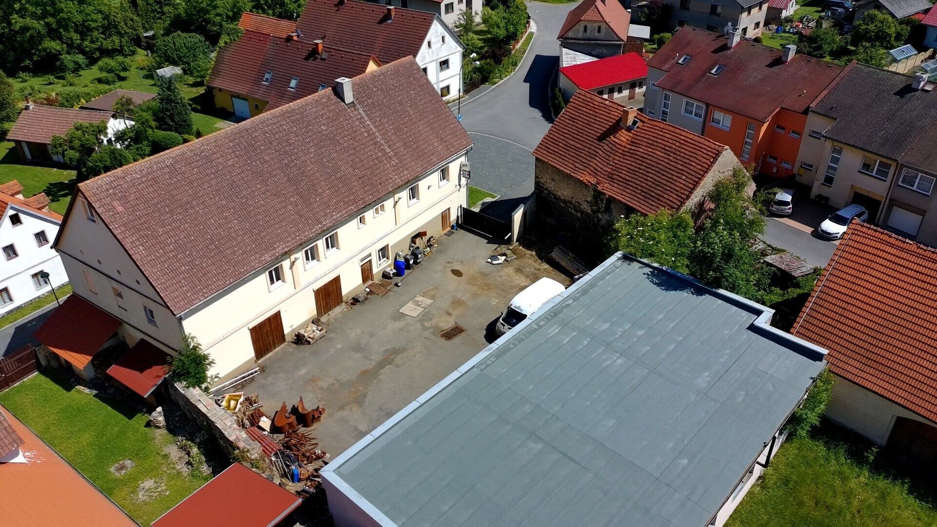 Sklady, Ronovská, Kravaře, 900 m²