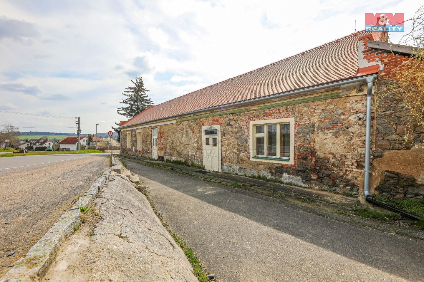 Obchodní prostory · 290 m² · Nalžovice - 3
