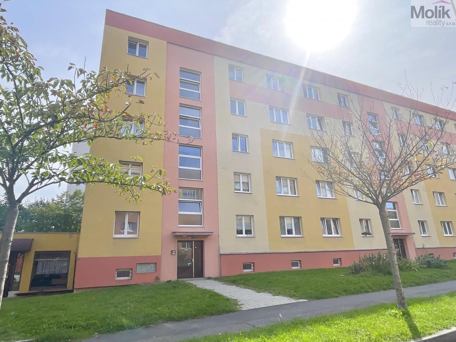 1+1, Vítězslava Nezvala, Most, 36 m² - 1